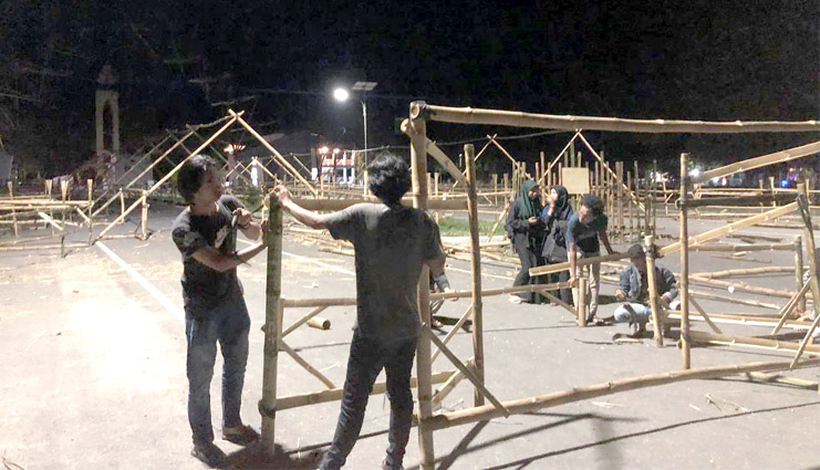 Mahasiswa Fakultas Teknik Siapkan Gelaran Tumbilotohe di Kampus 4 UNG