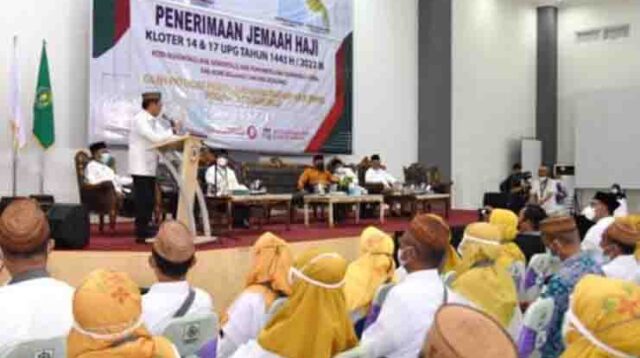 393 Jemaah Haji Kloter 14 UPG Masuk Asrama Haji Gorontalo