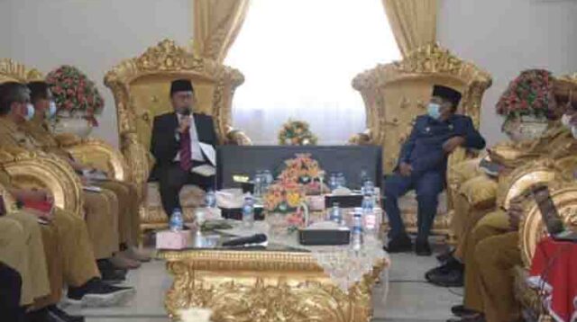 Rapat dengan Pimpinan OPD, Hamka Sampaikan Arahan Sejumlah Menteri