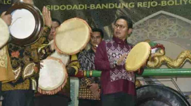 Hamka Apresiasi Festival Seni Budaya Jawa Tondano Ke-XVI