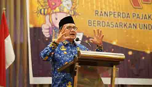 Marten Ingin Pembahasan Ranperda Pajak dan Retribusi Daerah Selesai 2023