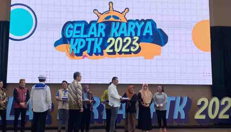 DIKBUD Provinsi Gorontalo Terima Penghargaan Eksplorasi Rapor Pendidikan