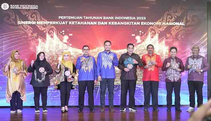 Dinas Pendidikan dan Kebudayaan Provinsi Gorontalo Terima Penghargaan dari BI