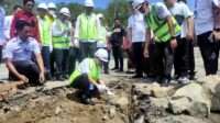 Nelson Pomalingo Letakan Batu Pertama Pembangunan Terminal Tipe B Limboto