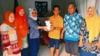 Pegawainya Terdampak Banjir, Dinas Ketahanan Pangan Gorontalo Beri Bantuan