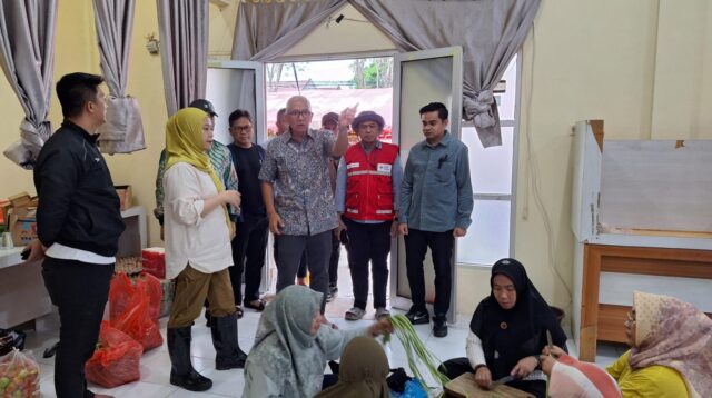 Rudy Salahuddin Pastikan Kelayakan Makanan Siap Saji Bagi Korban Banjir