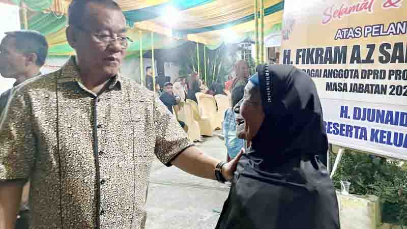 Fikram Salilama Gelar Tasyakuran dengan Warga Tenda