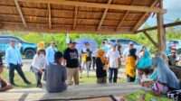 Gusnar - Idah Sapa Warga Kecamatan Paguat