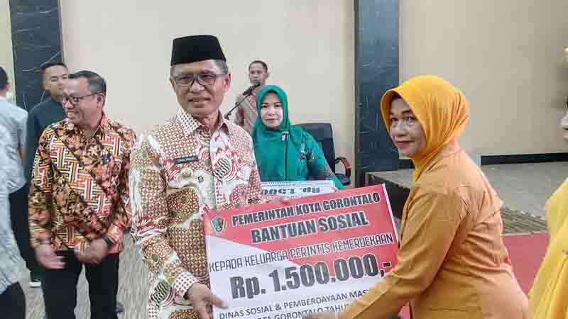 Keluarga Perintis Kemerdekaan Terima Bantuan dari Pemerintah Kota Gorontalo