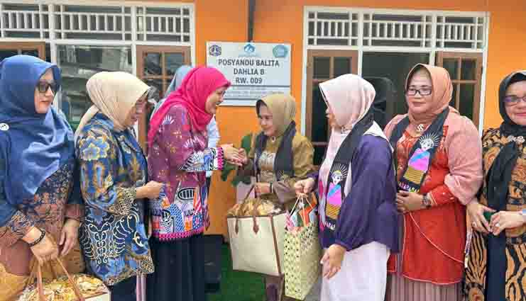 TP. PKK Kota Gorontalo Studi Banding ke Posyandu Jakarta Timur