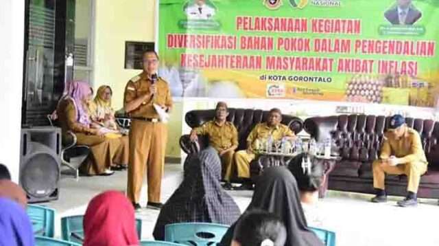 100 Warga di Dumbo Raya Terima Bantuan dari Pemerintah Kota Gorontalo