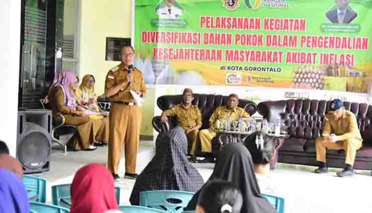 100 Warga di Dumbo Raya Terima Bantuan dari Pemerintah Kota Gorontalo