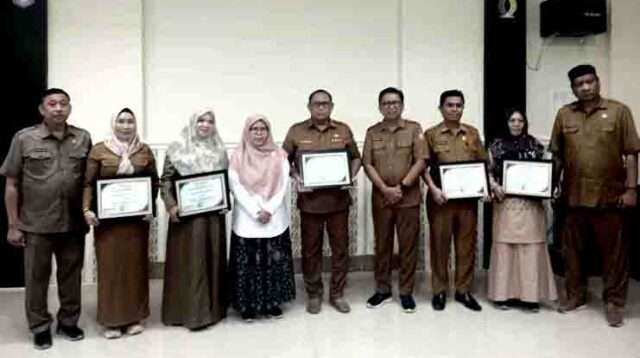 Bapanas RI Serahkan Hasil Penilaian SMPKPD Provinsi Gorontalo