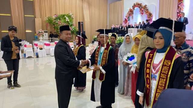 Hadir di Ramah Tamah Wisuda UBM, Ini Harapan Yosef Koton