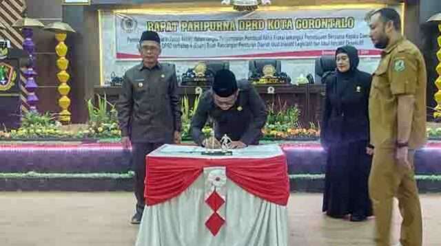 DPRD Kota Gorontalo Sahkan Enam Ranperda jadi Peraturan Daerah