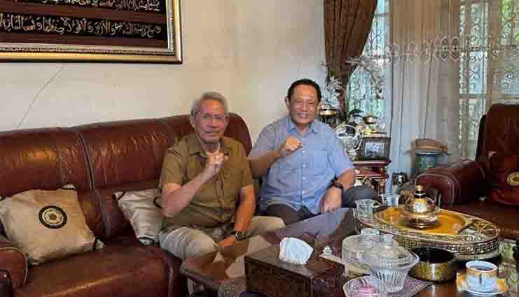 Bertemu Tursandi Alwi, Gusnar Ismail: Untuk Menjadi Pemimpin, Berjalan di Belakang Mereka