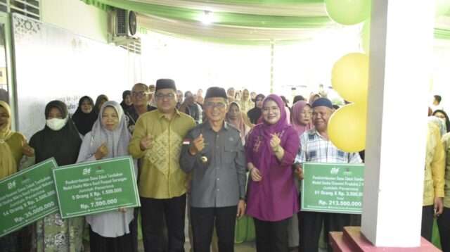 HUT Ke - 24, Baznas Beri Bantuan Modal Usaha kepada UMKM