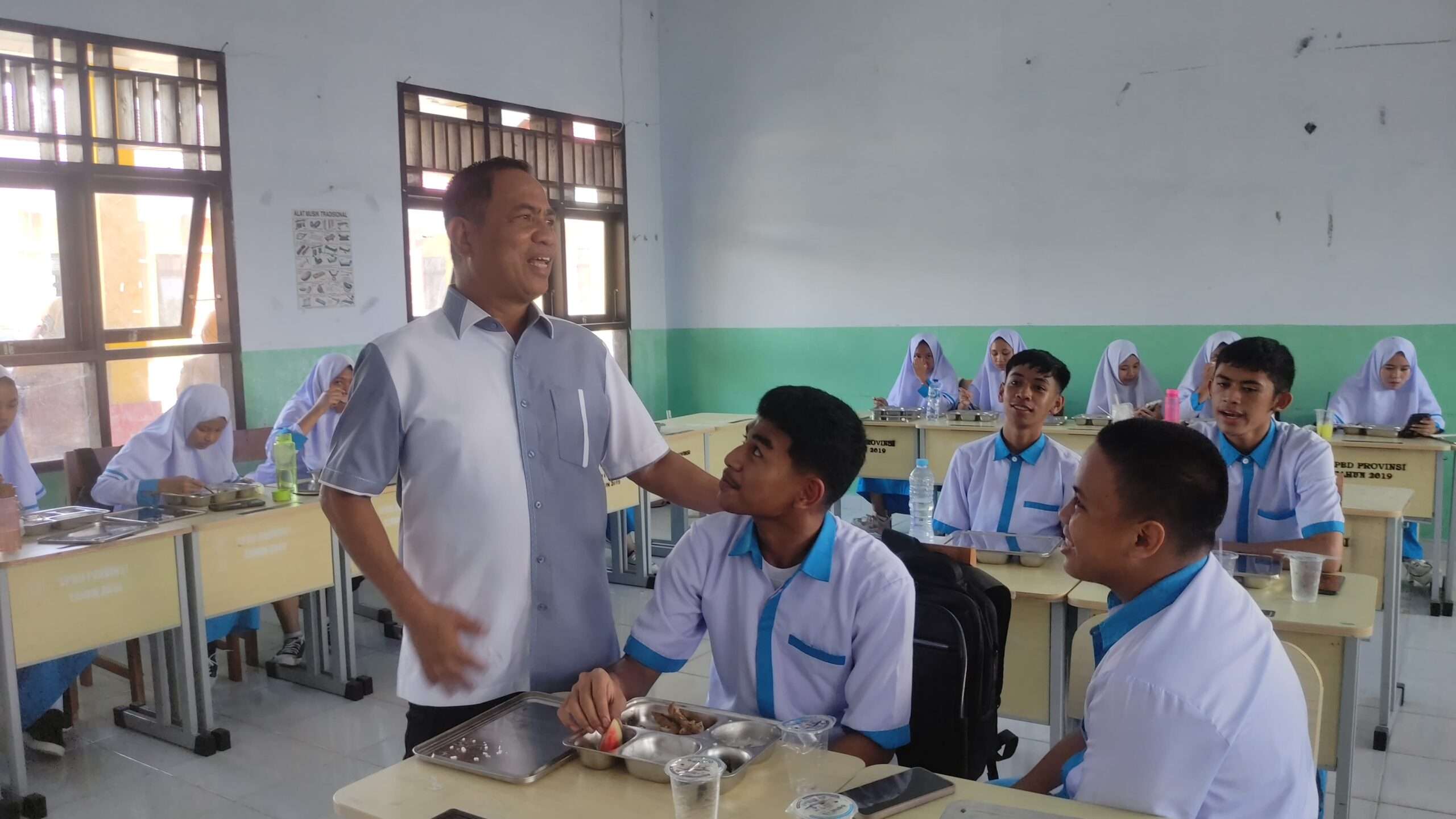 Makan Bergizi Gratis Resmi Dimulai, Ini Pesan Rivai Bukusu