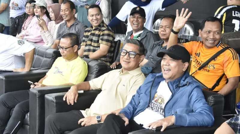 Indra Gobel Hadiri Turnamen Mini Soccer Kajati Cup