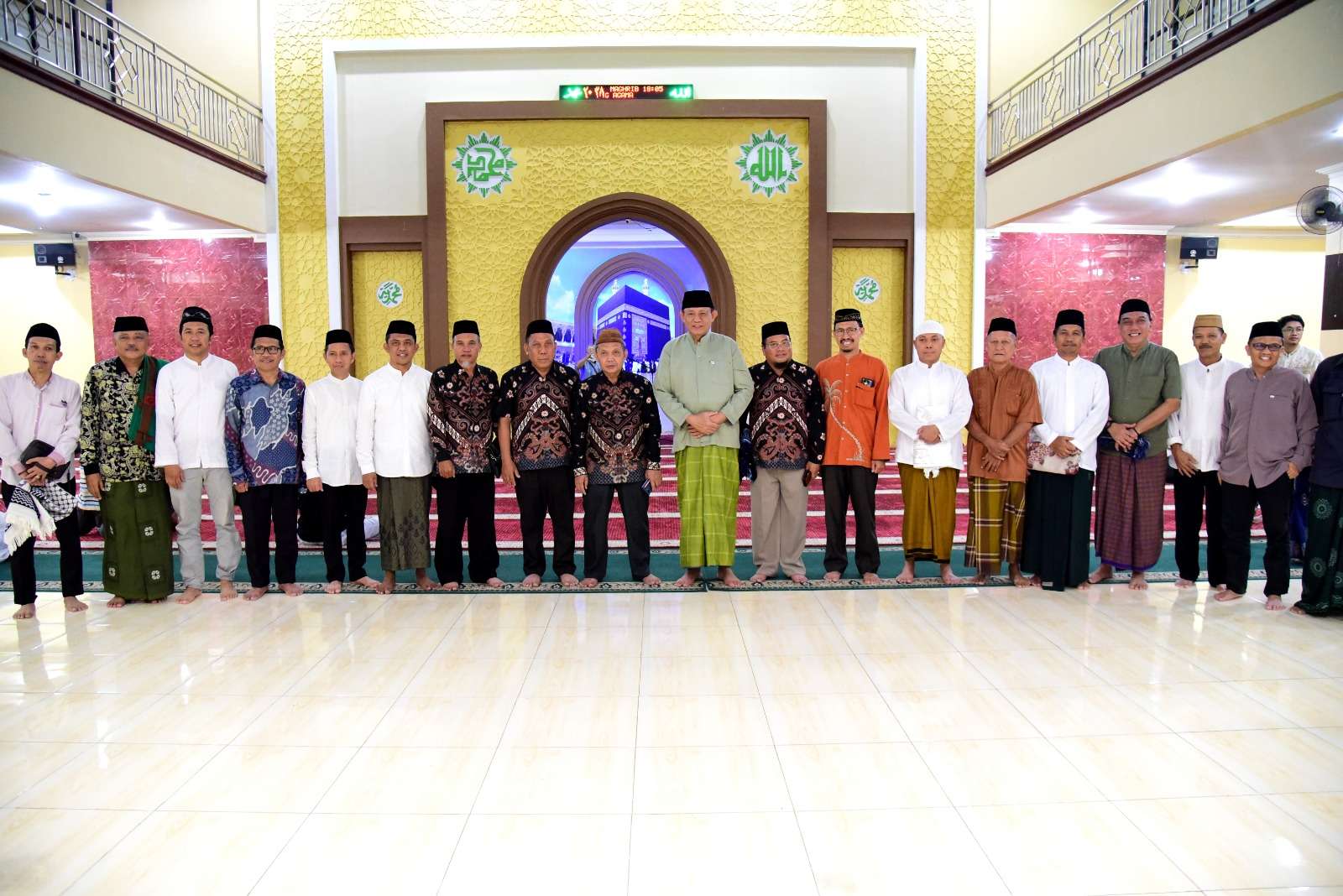 Gusnar Ismail Support Pembangunan Masjid Darul Arqam