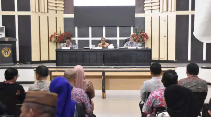 Ismail Madjid Pimpin Rapat Kerja Awal Tahun