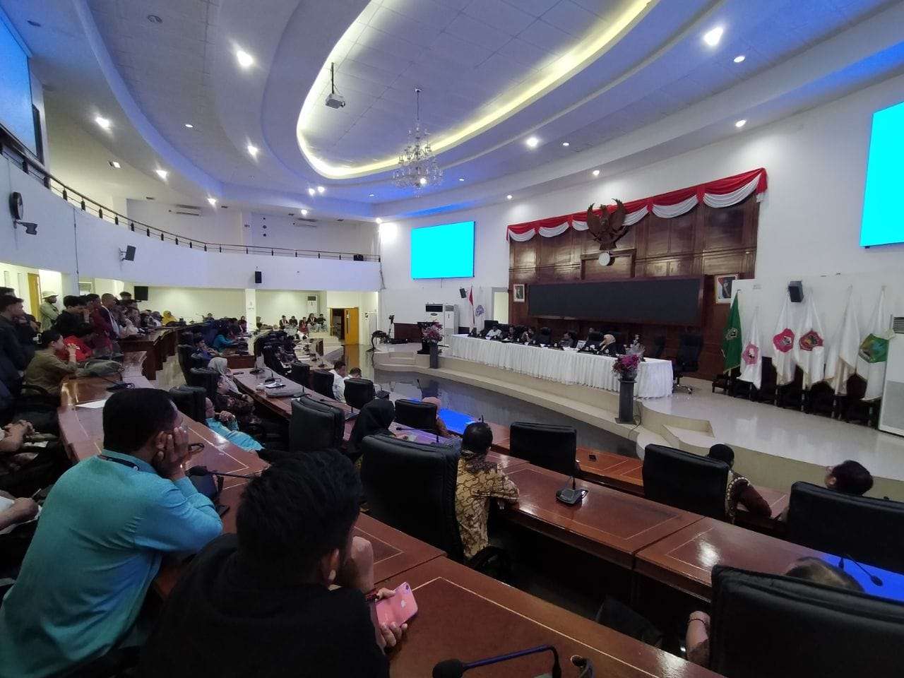 Rapat Dengar Pendapat DPRD Provinsi Gorontalo dengan Universitas Bina Mandiri Gorontalo.
