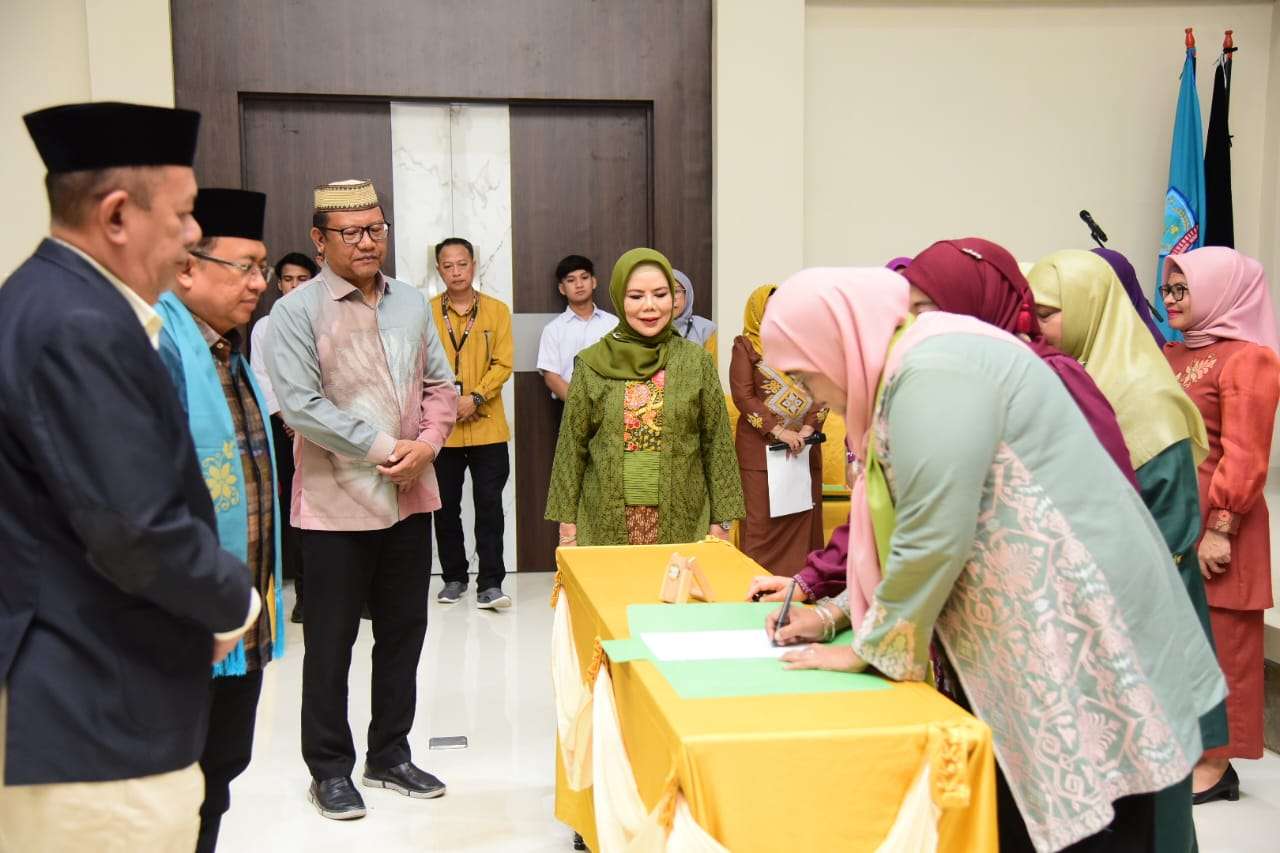 Resmi dikukuhkan, ini Harapan Idah Syahidah ke Perempuan ICMI Gorontalo