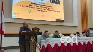 Adhan Dambea Beri Pembinaan tentang Perceraian pada ASN
