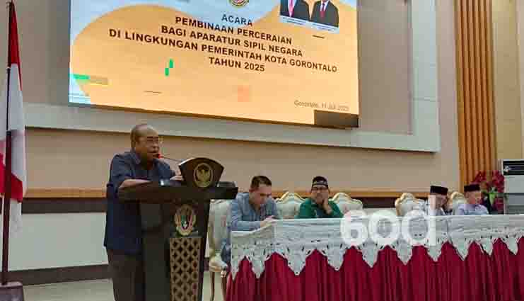 Adhan Dambea Beri Pembinaan tentang Perceraian pada ASN