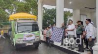 Gusnar Ismail Lepas Bantuan Pangan Beras dari Pemerintah Pusat