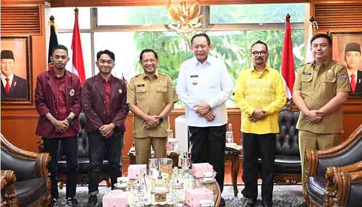 Bertemu Menteri Dalam Negeri, Gusnar Ismail Penuhi Janji Kawal Aspirasi Mahasiswa