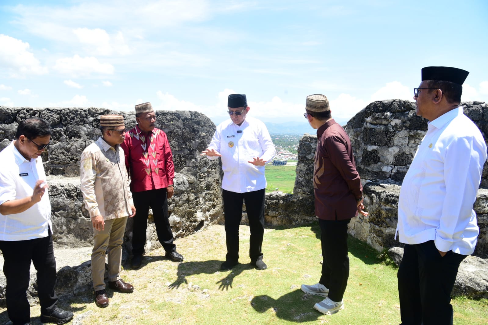 Fadli Zon Kunjungi Sejumlah Tempat dan Situs Bersejarah di Gorontalo