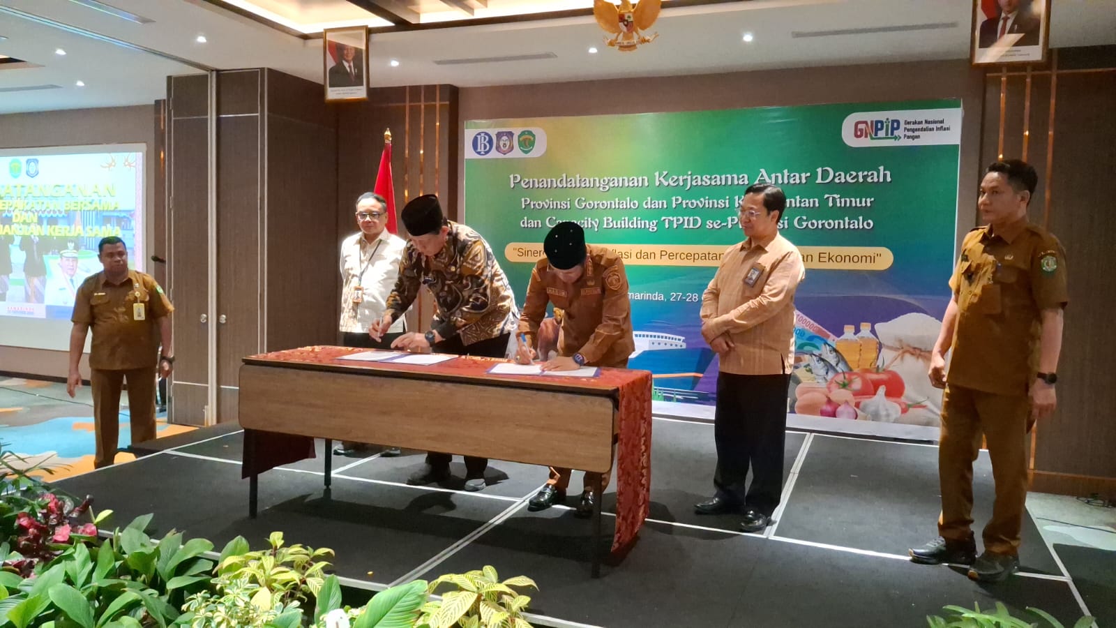 Gorontalo dan Kalimantan Timur Perkuat Kerja Sama Pengiriman Sapi Gorontalo dan Kalimantan Timur Perkuat Kerja Sama Pengiriman Sapi