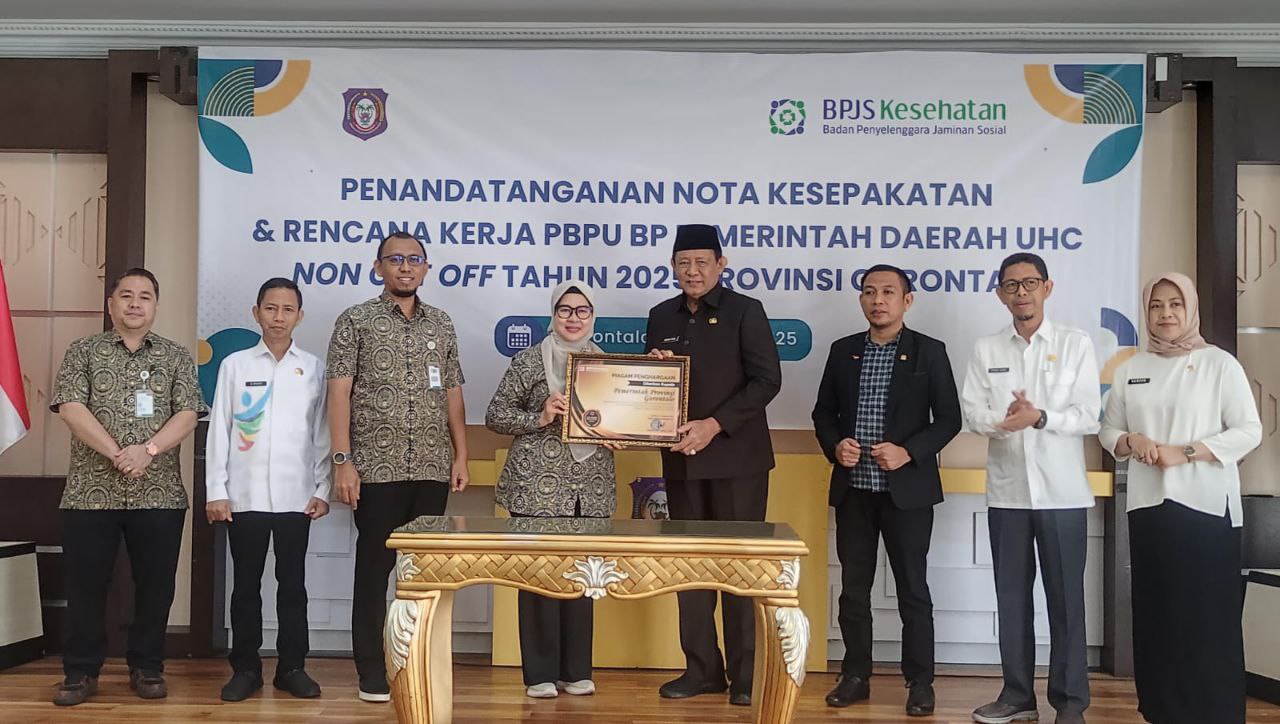 Pemerintah Provinsi Gorontalo Terima Penghargaan Universal Helath Coverage 2025