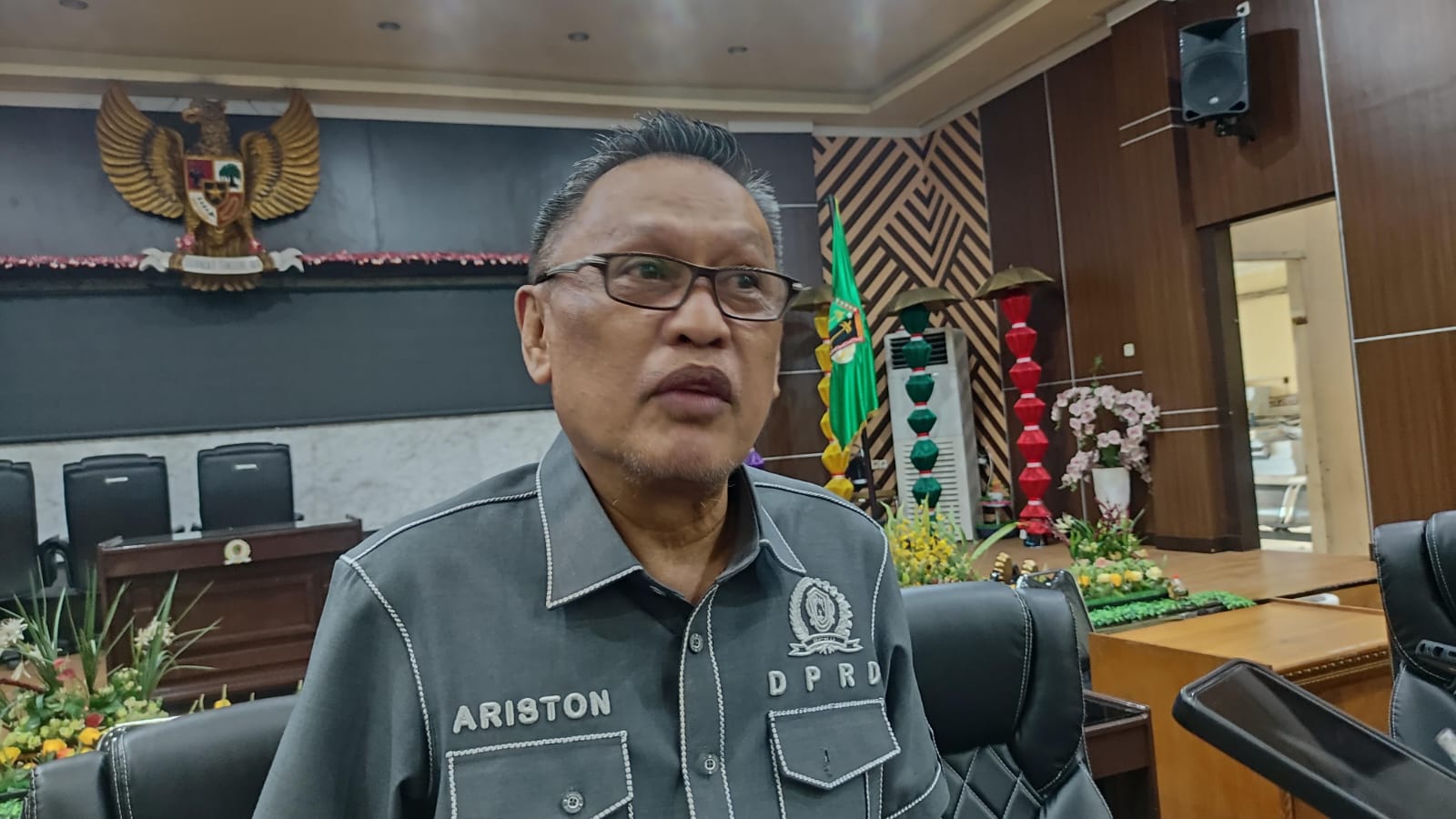 Trotoar jadi Tempat Berjualan Begini Penjelasan Ariston Tilameo