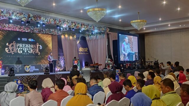 Gusnar Ismail Sebut Guru Ujung Tombak Lahirkan SDM dan Keberlanjutan Pertumbuhan Ekonomi