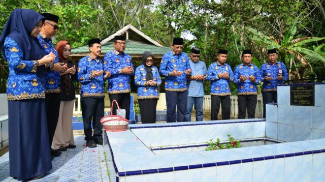 Ziarah ke Makam Tokoh Perintis, Keluarga Sampaikan Terima Kasih ke Pemerintah Provinsi Gorontalo