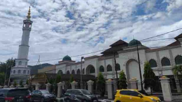 ASN Kota Gorontalo Patungan Perbaiki Fasilitas Masjid Agung Baiturrahim
