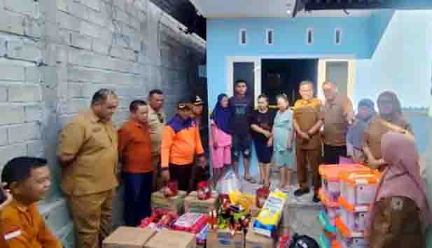 Korban Kebakaran di Moodu Terima Bantuan dari OPD dan BAZNAS
