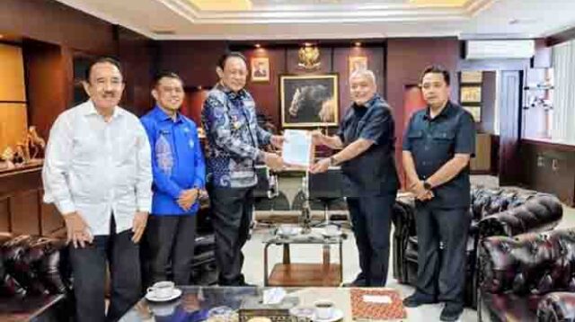 Gubernur Gorontalo Perjuangkan Revitalisasi Sport Center Limboto