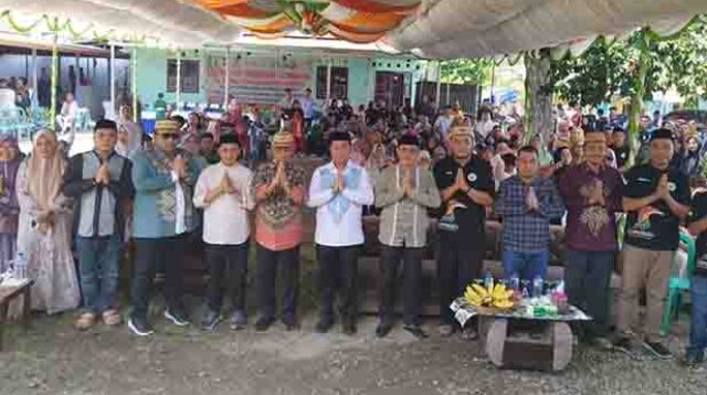 Anak Muda di Bone Bolango Sukses Bagikan 1.015 Porsi Milu Siram di Perayaan Ketupat