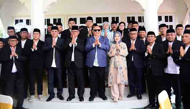 Hari Kedua Idulfitri, Idah Syahidah Sambut Gubernur dan Bupati Walikota