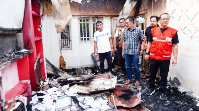 Korban Kebakaran di Bulotadaa Barat terima Bantuan