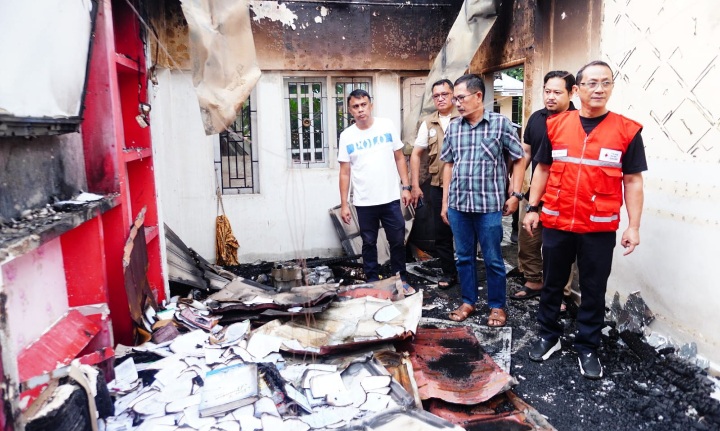 Korban Kebakaran di Bulotadaa Barat terima Bantuan