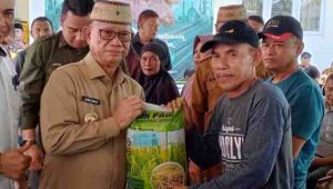 Warga Bone Bolango terima Bantuan Benih Padi dan Pangan dari Pemerintah Daerah