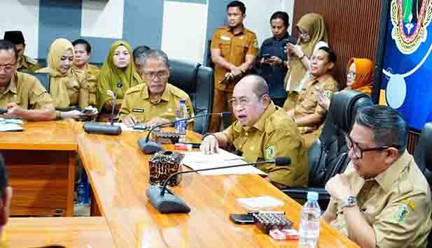Adhan Dambea bakal Gugat Kontraktor yang Belum Bayar TGR