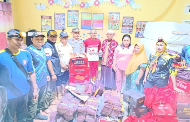 Korban Banjir Bandang di Barakati terima Bantuan dari Pemerintah Provinsi