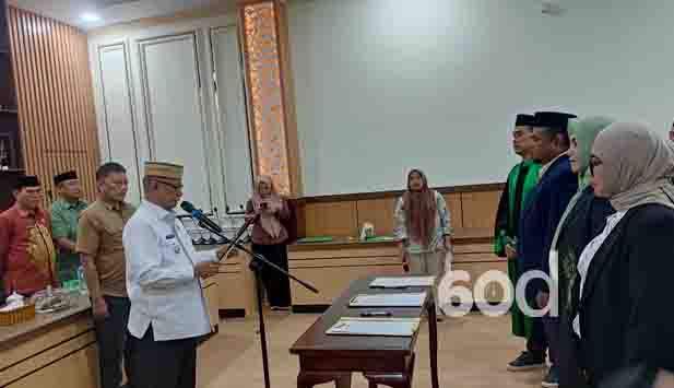 Lantik Dewan Pendidikan, Ini Pesan Bupati Bone Bolango