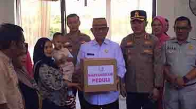 Peringati HUT ke 74, Bhayangkari Bone Bolango Gelar Bakti Sosial