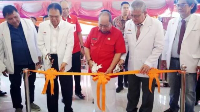 Adhan Dambea Resmikan Gedung Baru Rumah Sakit Multazam
